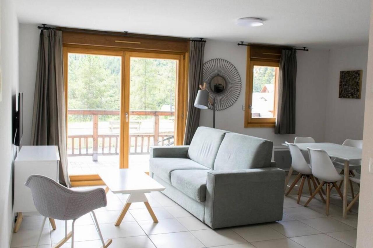 Residence Les Melezes - Maeva Home La Joue du Loup Room photo